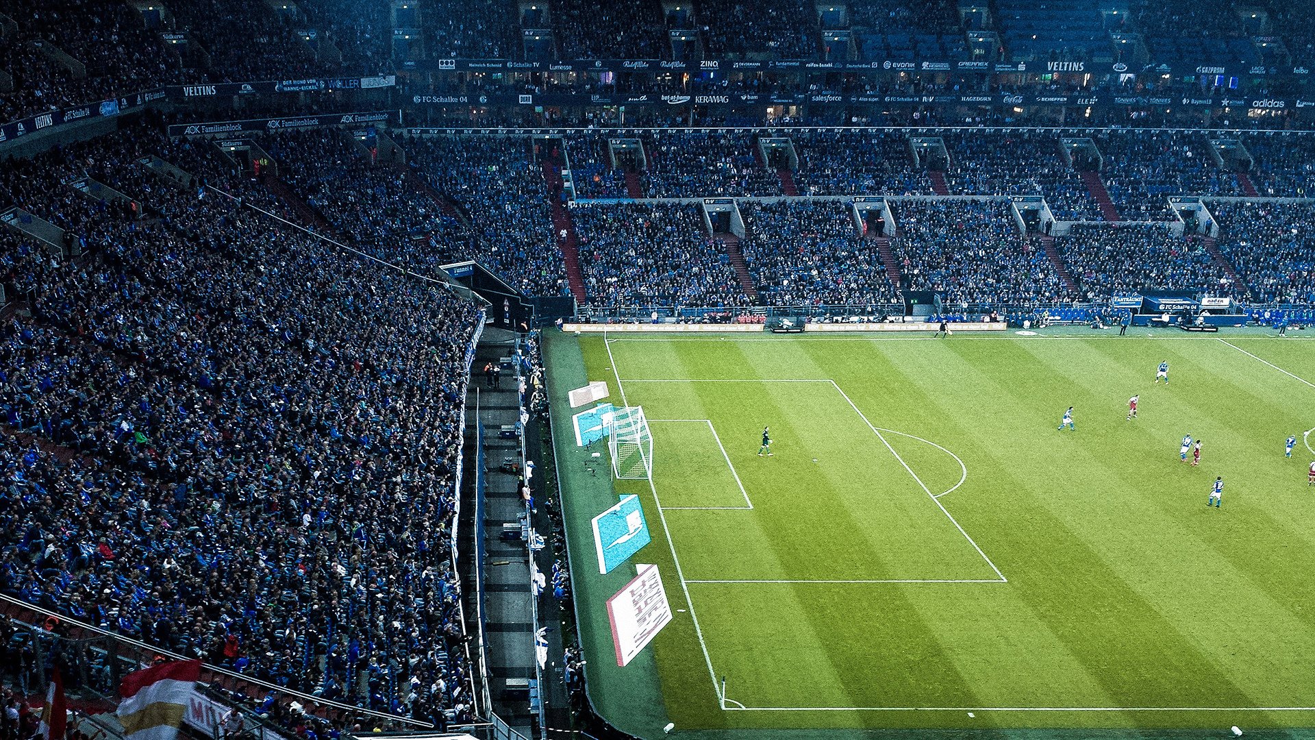 居民楼“阳台跳绳联赛”通过视频计数 比拼一周总跳绳量